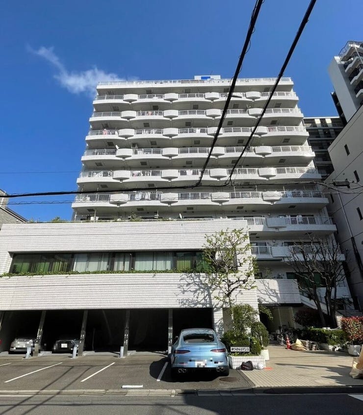 複数路線が利用可能、スーパーやドラッグストアなど利便施設も充実しております