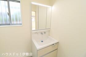 【建築プラン例…みなみの家　洗面台】
【建物価格…1680万】
【建物（延床）面積…87.77㎡】