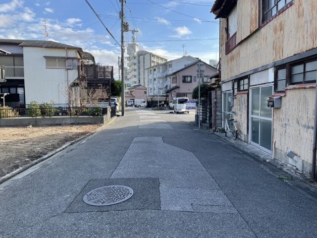 南側道路 西から東方向