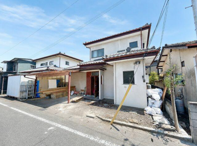 【外観】
現地写真:外観【全景】