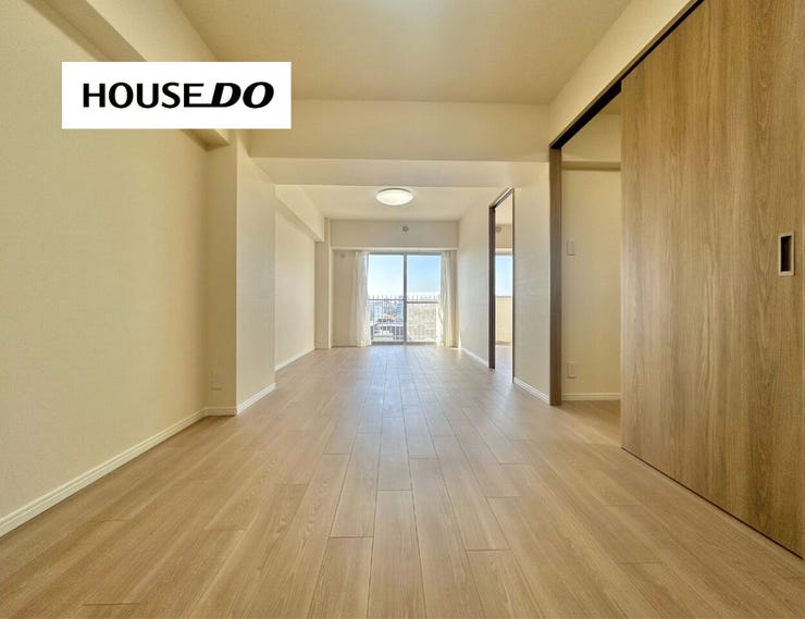 南向きで心地良い明かりが入ってきます。