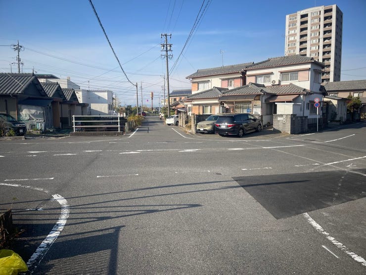 徒歩10分圏内に生活施設が多数あるので、生活しやすい立地です!