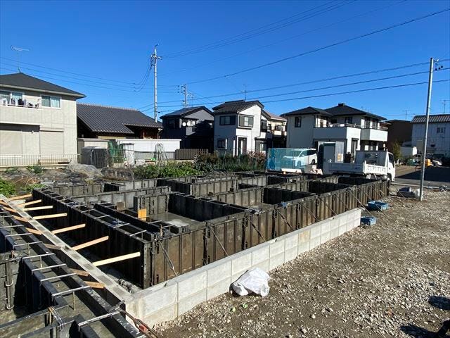 基礎を作り出してます、お家を支える大切な土台です!