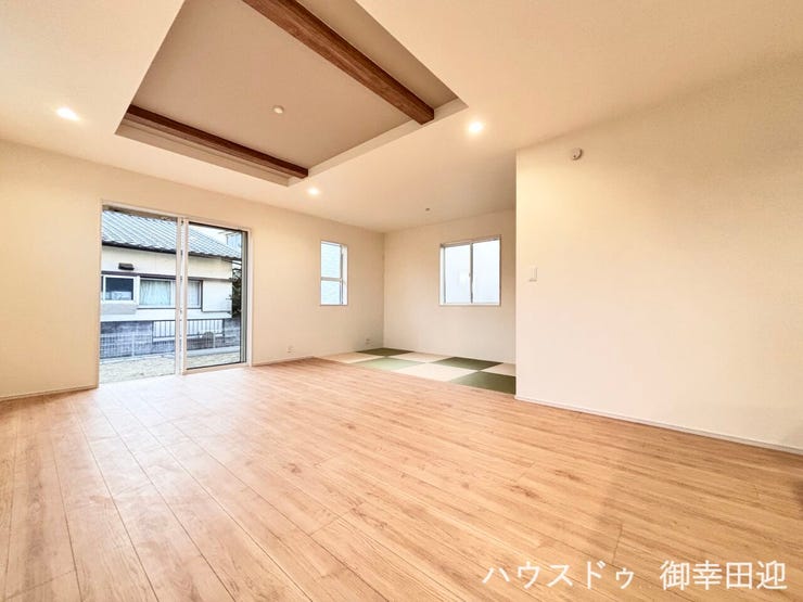 ■□■安らぎと笑顔の中心地■□■陽光が優しく降り注ぎ、会話が自然と弾む。ここでは、毎日が特別な時間へと変わります。