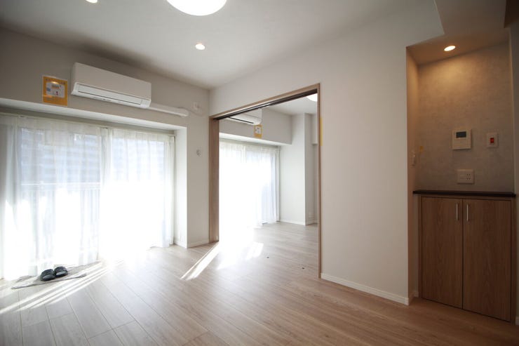 広々LDKは家族みんなの快適空間!お食事したりおしゃべりしたり、皆の夢がかないます。