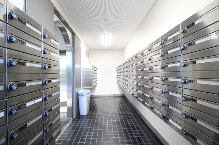 【集合ポスト】郵便物を受け取るための郵便受けも、きちんと管理されています。