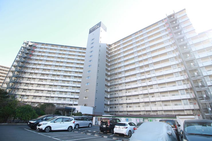 敷地内にカースペースがあれば、お出かけやお買い物の際の搬入出もらくらくです。