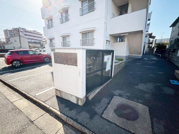 若松区栄盛川中古マンション♪システムキッチン♪モニタ付きインターホン♪都市ガス♪ダブルロックキー♪