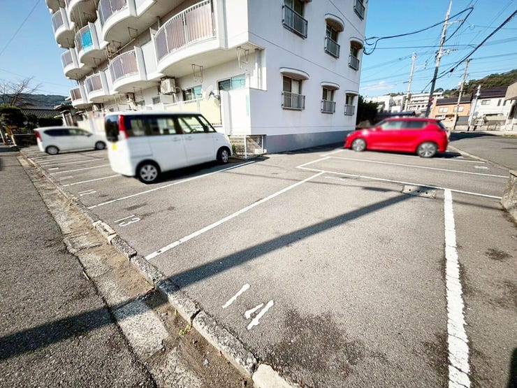 若松区栄盛川中古マンション♪システムキッチン♪モニタ付きインターホン♪都市ガス♪ダブルロックキー♪