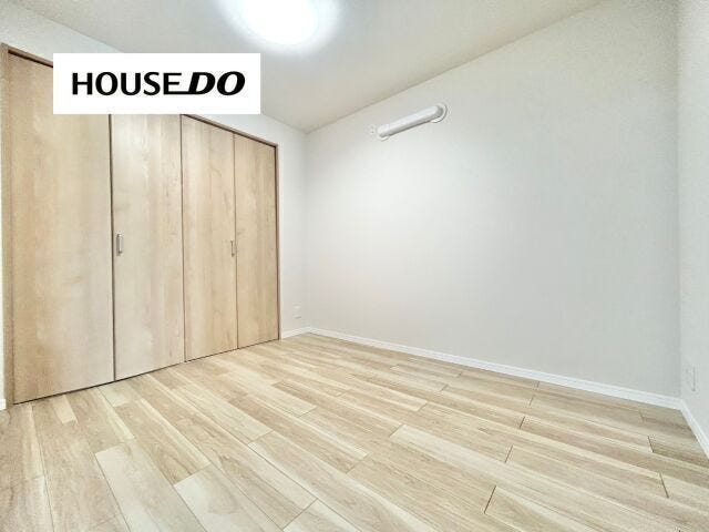 部屋ごとに収納があるため、家族間で収納の取り合いになりにくい◎