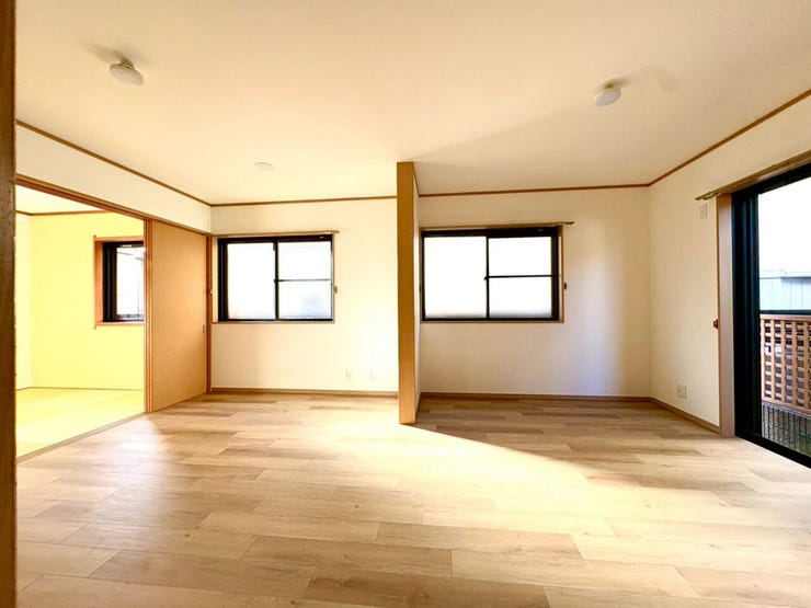 四角で家具も配置しやすいです