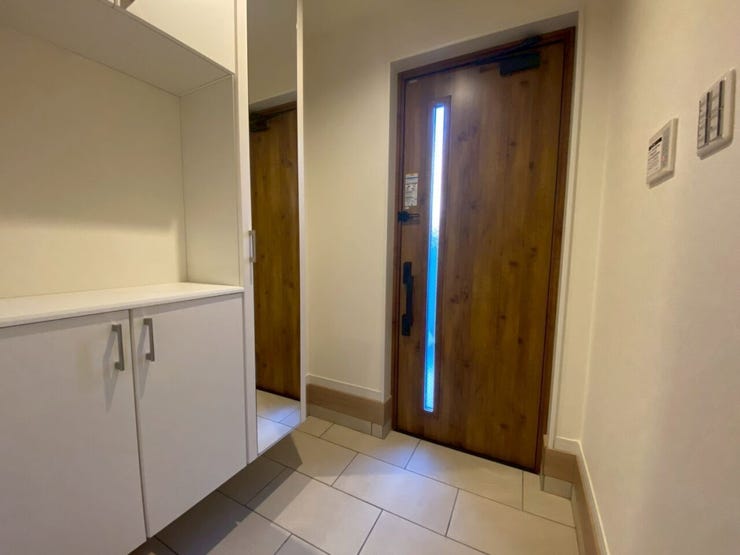 玄関ひろびろ♪
シューズボックスもたっぷり収納あり
家族が多くても安心