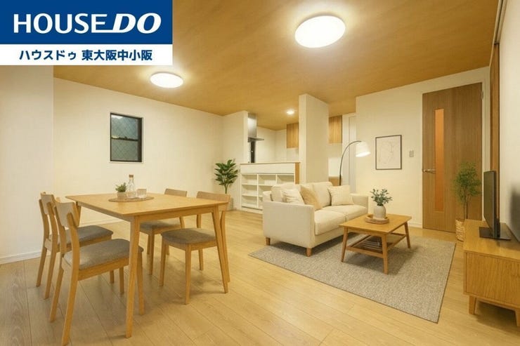 洗面スペースからリビングへ直行できる、家事がはかどる回遊同線
移動がスムーズで毎日の家事がぐっと時短に♪
お子様たちも帰ってきてすぐ手洗い後リビング直行でくつろげる(家具はCGによるイメージです)