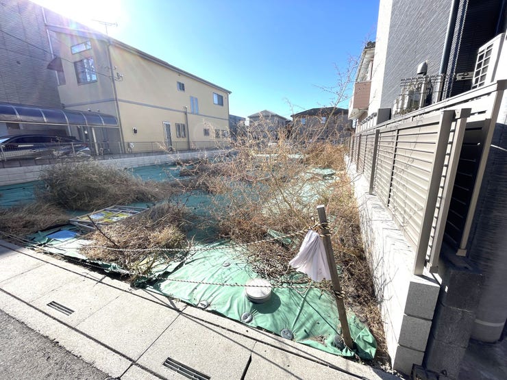 【外観】
◇JR埼京線「与野本町駅」まで徒歩約7分(約550m)
→都心方面へのアクセスと落ち着いた住環境を兼ね備えたエリア
→与野公園まで徒歩約2分(約90m)で四季を感じられる贅沢な環境