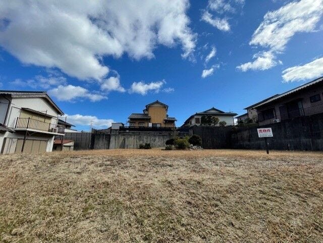 スーパーまで徒歩約13分♪
日々のお買い物も便利☆