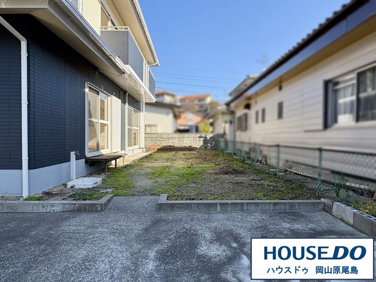 南側には、お子様の遊び場スペースとしてもおすすめな庭スペースがあります!