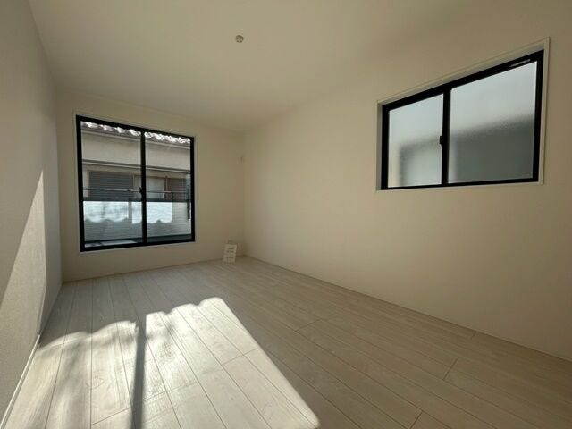 おひさまサンサンのお部屋になります♪