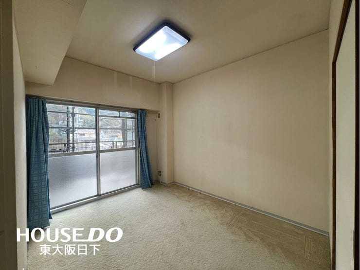 洋約5.5帖:シンプルな洋室でお部屋のコーディネートが楽しめます。お好みのスタイルに彩ってお気に入りの空間にできますね♪