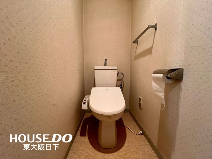 トイレ:温水洗浄便座付きのトイレです。