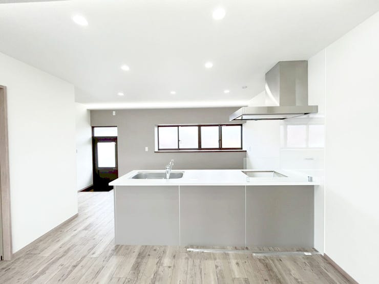 2025年10月フルリノベーション物件♪行橋市稲童中古戸建て◎駐車場3台以上◎平屋◎LDK約19帖