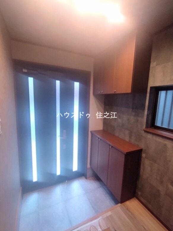 散らかりがちな玄関もスッキリの玄関収納付
