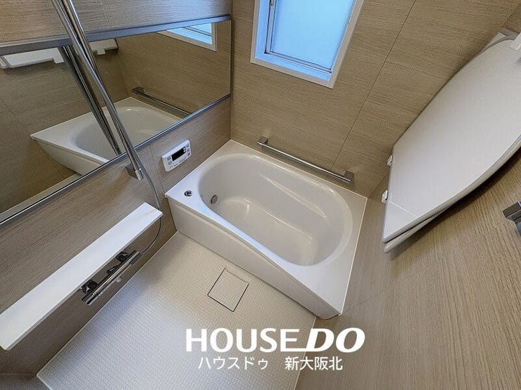 ■お風呂にも窓があるので換気がしやすいですね◎