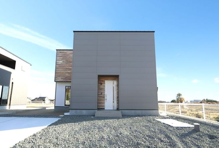 【外観】
【吉野ヶ里町三津 6号地】
完成しました!