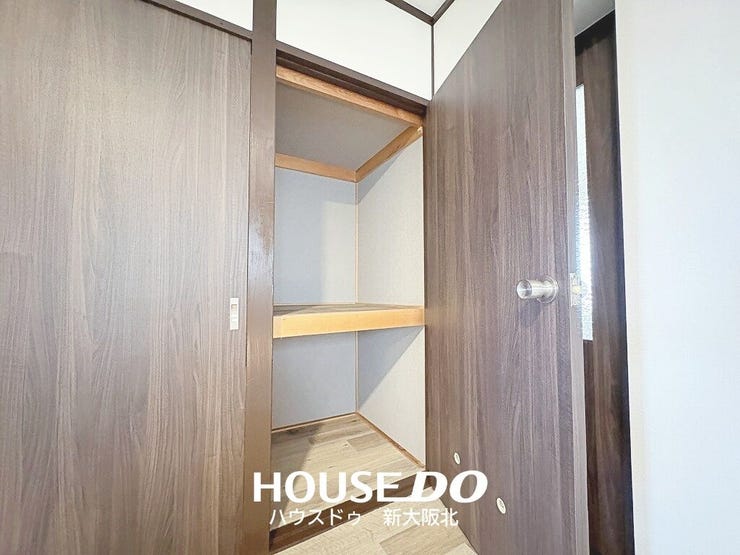 ■7帖洋室にある収納です!