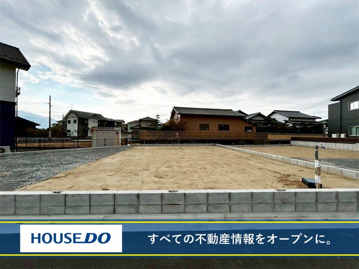 【外観】
【シューズインクローク】モニター付きインターホン♪カウンターキッチン♪和室♪浴室に窓♪リビング階段♪