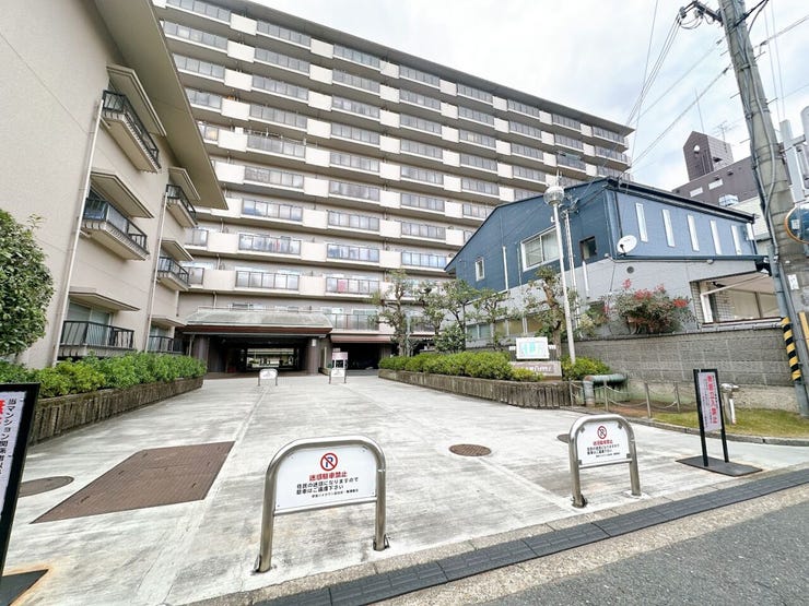 スーパーやコンビニ、幼保・小学校など生活利便施設が充実した立地です。