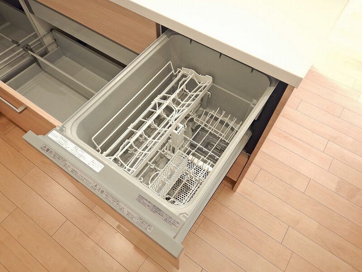 ビルトイン食器洗浄乾燥機付♪洗い物に費やす時間を、家族と過ごす大切なひとときに…(^^)