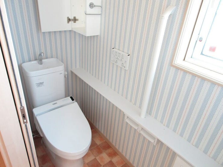 快適な温水洗浄便座付!