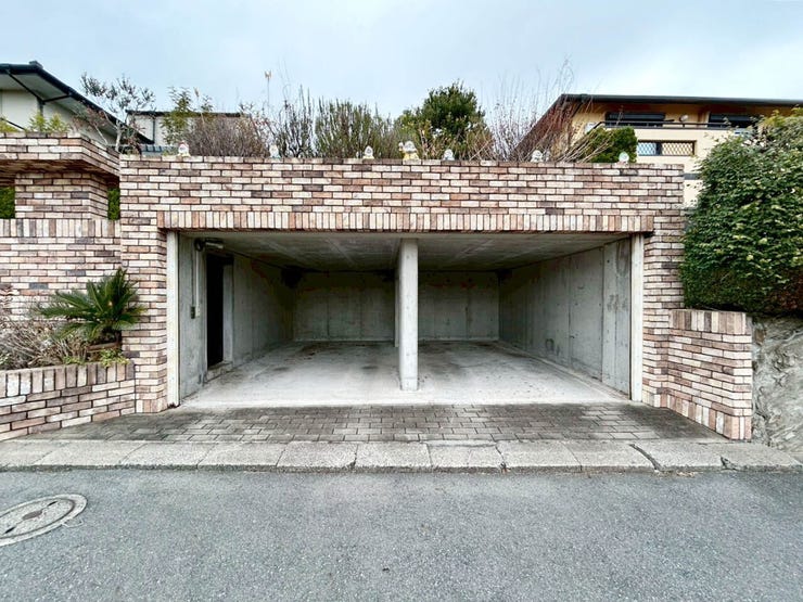 青葉台南の中古戸建♪青葉小学校・高須中学校♪小学校・スーパーまで徒歩10分圏内♪