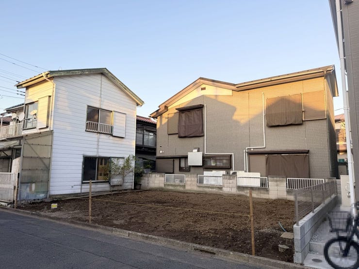 3LDK+WIC+カースペース1台
土地面積:83.37㎡
建物面積:81.80㎡