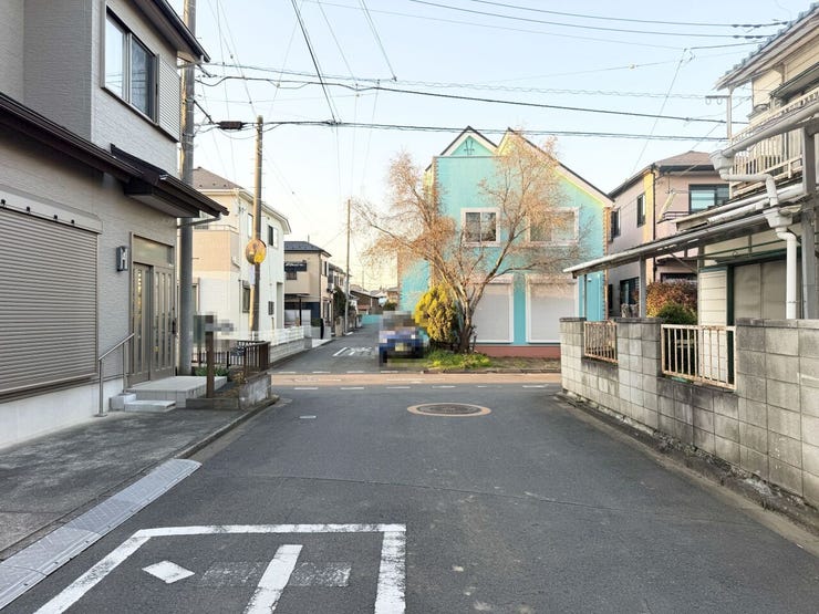 【前面道路・公道】幅員約5.2m