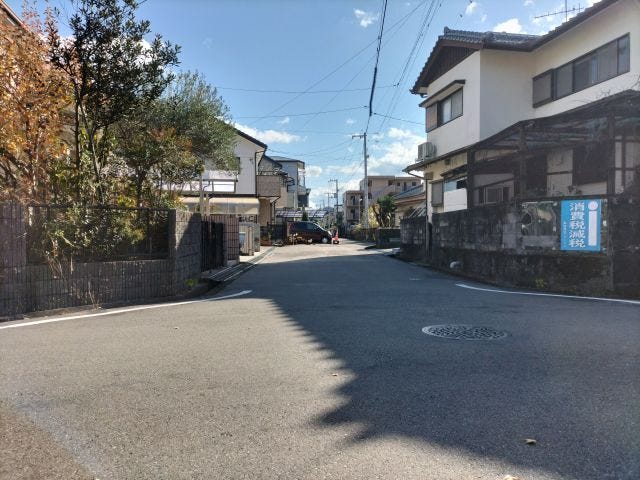 北側道路 西から東方向