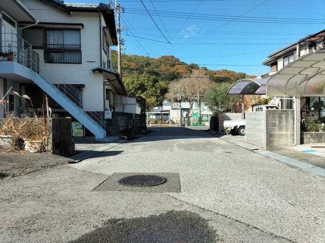 北側道路 東から西方向
