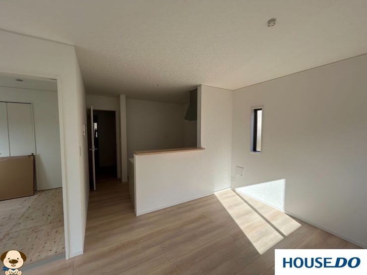 家族の顔が良く見えるカウンターキッチン
家事をしていても、食事中でも、会話の途絶えないダイニング
家族団らんの象徴ですね♪