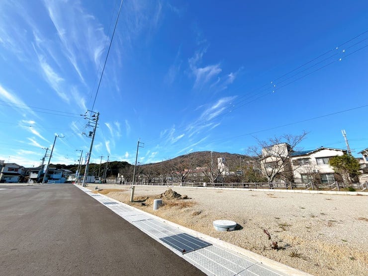 閑静な住宅地で静かに生活ができます♪