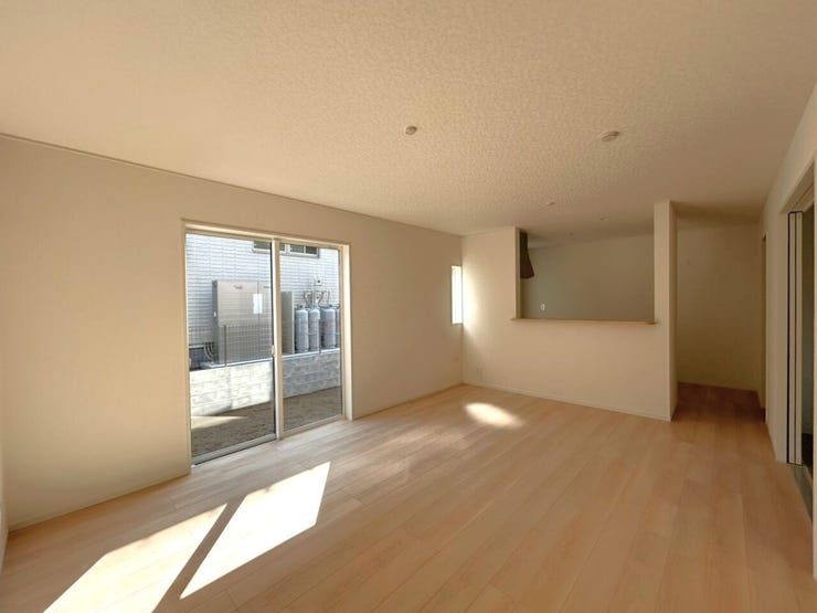 【同型写真(リビング)】