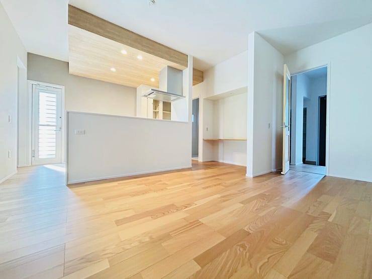 ◇18帖以上の開放的なリビング◇