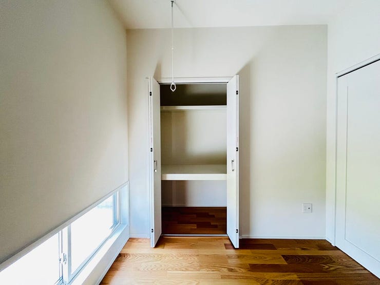 ◇1階洋室①収納◇