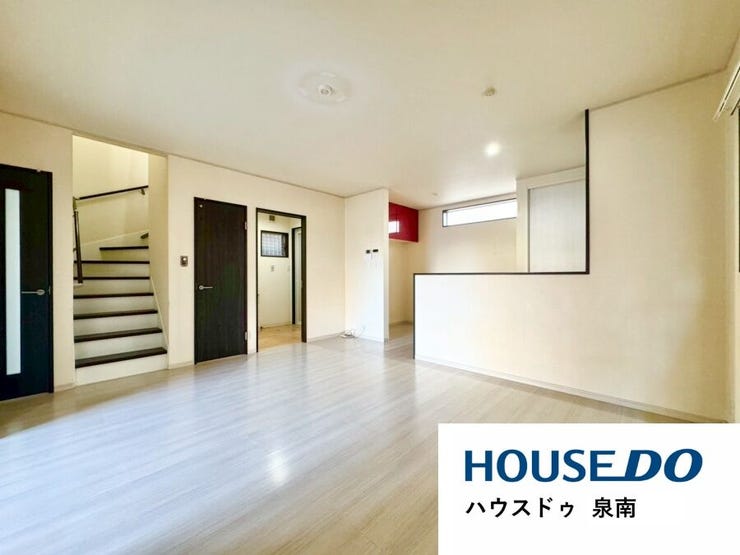 家族と過ごすひと時を溢れる光が優しく包み込むリビングダイニング。家族とともに、心穏やかに過ごすひととき。家族との時間、自分の時間を大切にできる空間がここにあります!