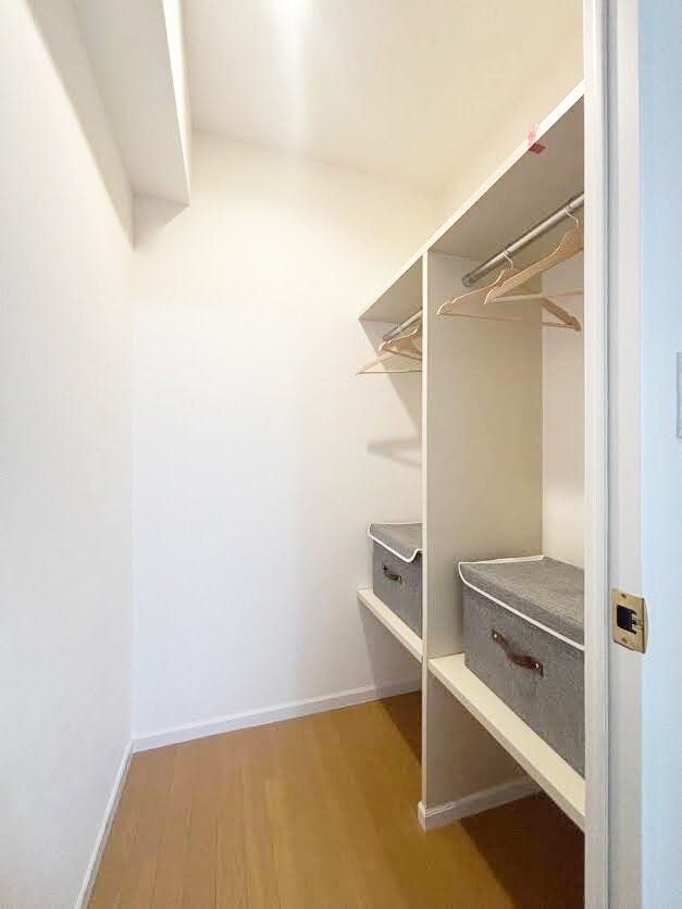 6帖洋室 ウォークインクローゼット