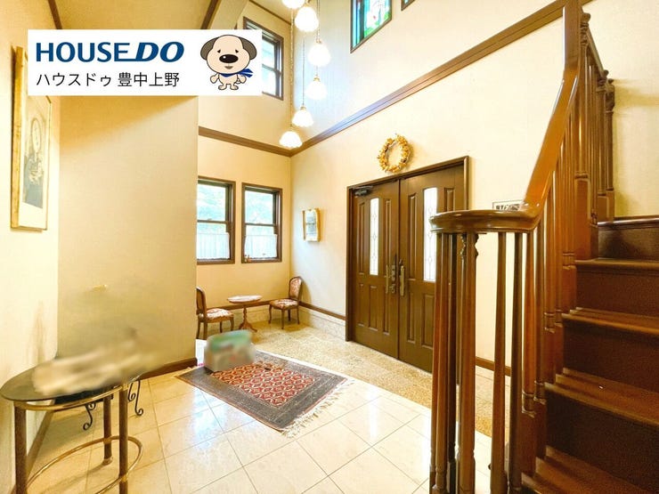 広々とした玄関!お庭も室内も広々としています♪