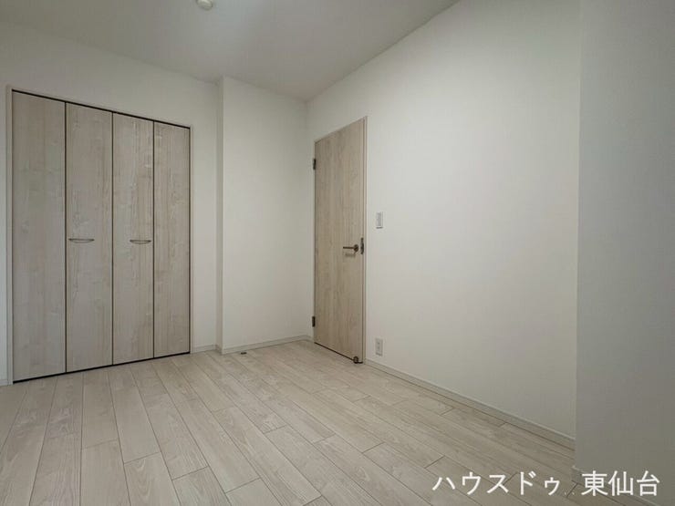 収納もしっかり大き目クローゼットがついております!