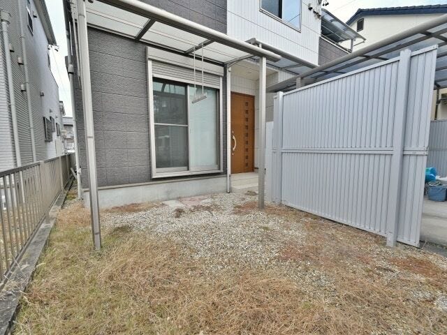 南庭の様子です。