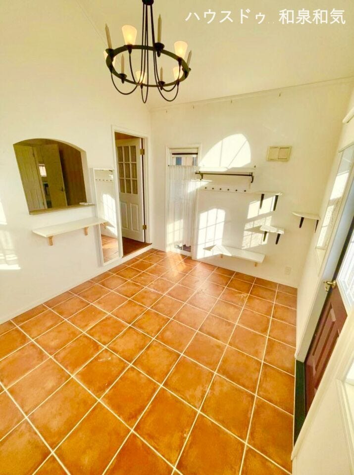 まるで海外ドラマに出てきそうな雰囲気の室内です!