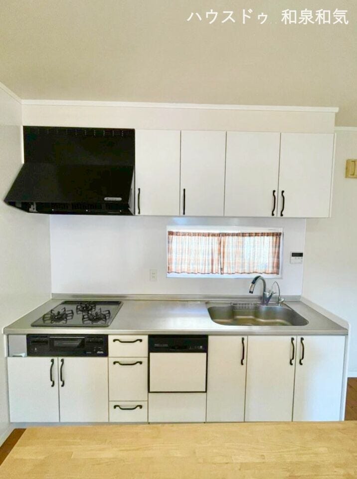 魚焼きグリルと食洗器を内蔵したキッチンで毎日のお料理も快適♪