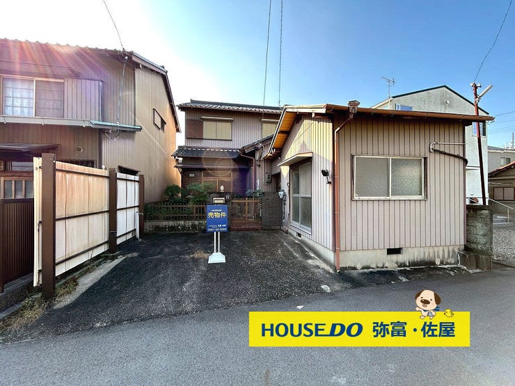 【外観】
閑静な住宅街☆静かな環境で生活したい方におすすめです(^^)/